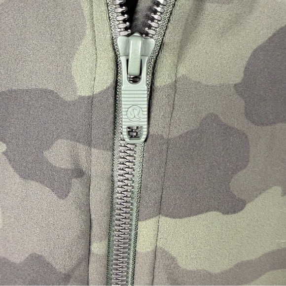 Lululemon Hooded Define Jacket Camo Green Size 8 - Picture 4 of 8